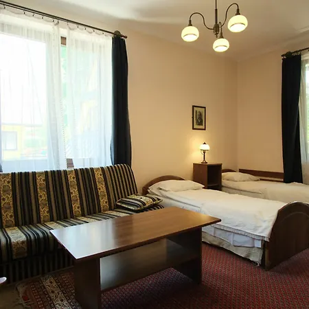 Szarotka 3*